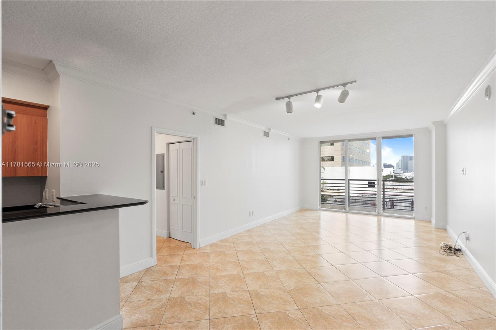 Rental Property at 325 S Biscayne Blvd 1214, Miami, Broward County, Florida - Bedrooms: 2 
Bathrooms: 2  - $3,800 MO.