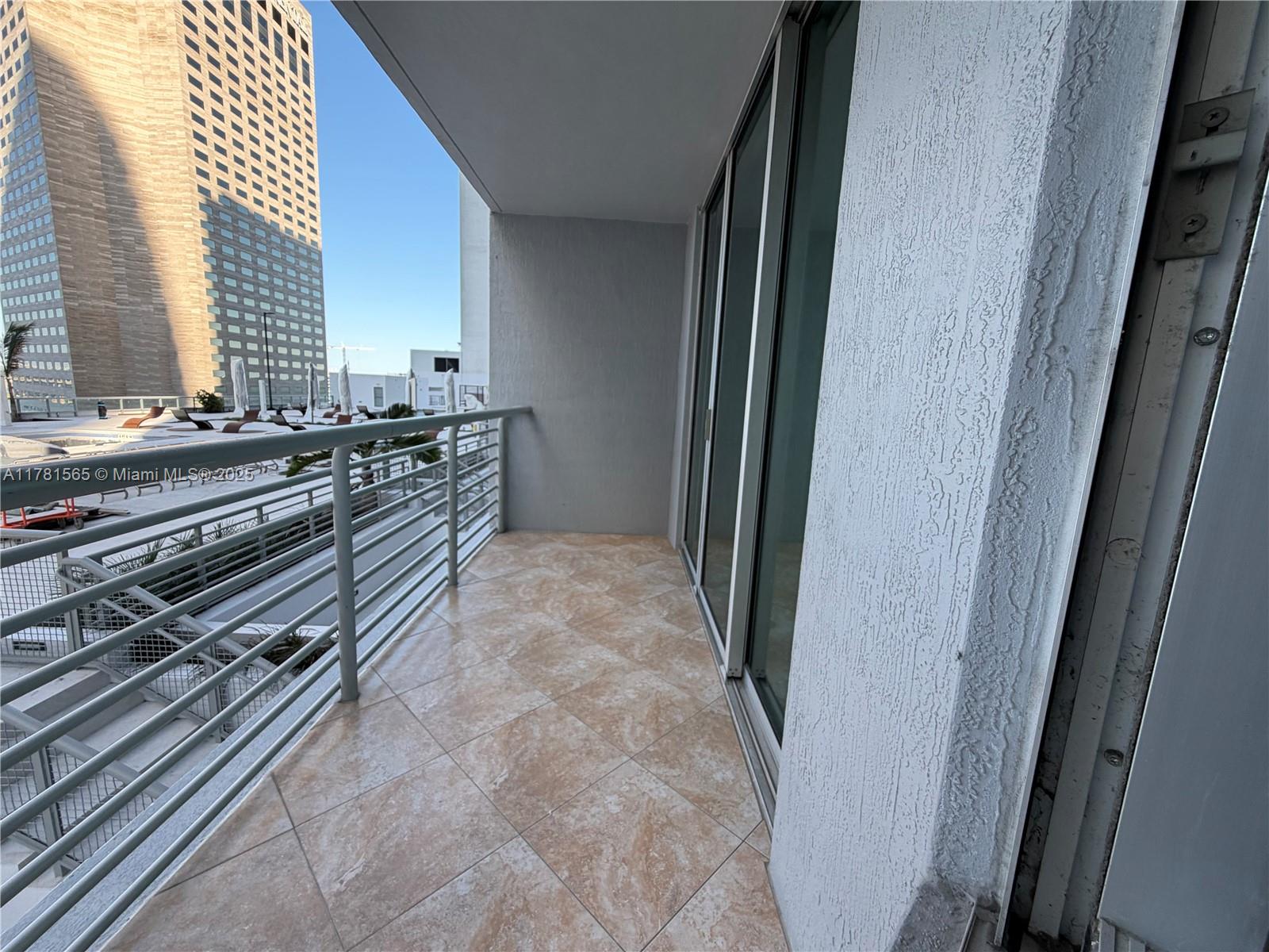 325 S Biscayne Blvd 1214