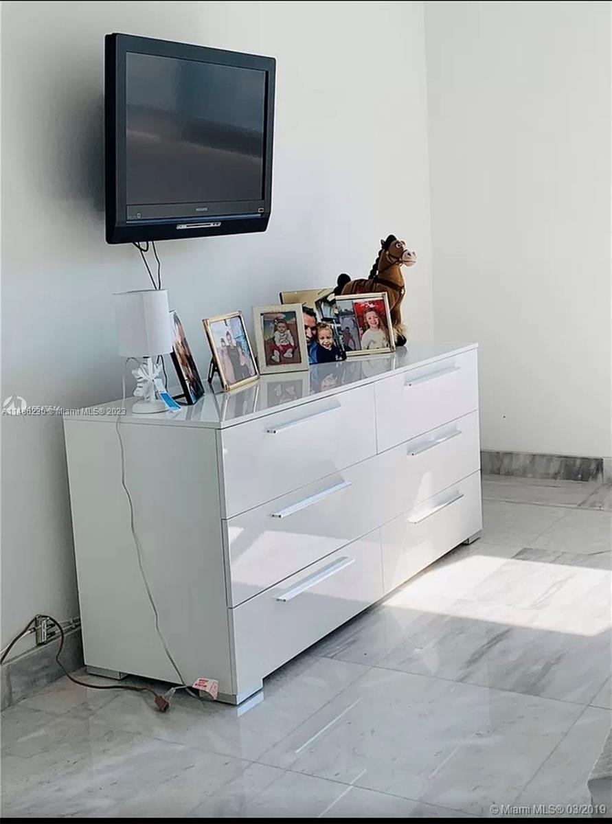 OCEANVIEW BUILDING B COND - Residential