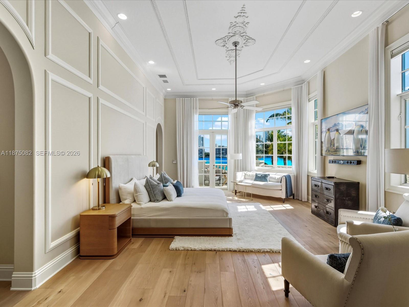 ISLAND ESTATES - Residential