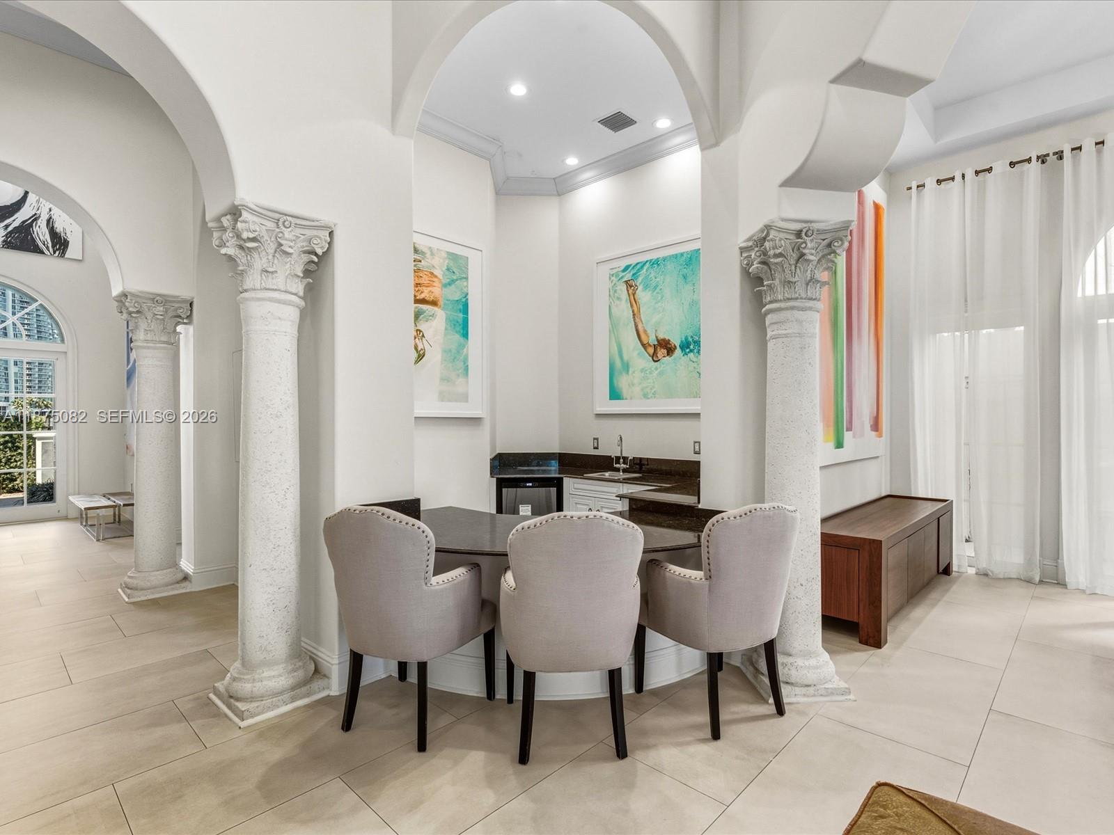 ISLAND ESTATES - Residential