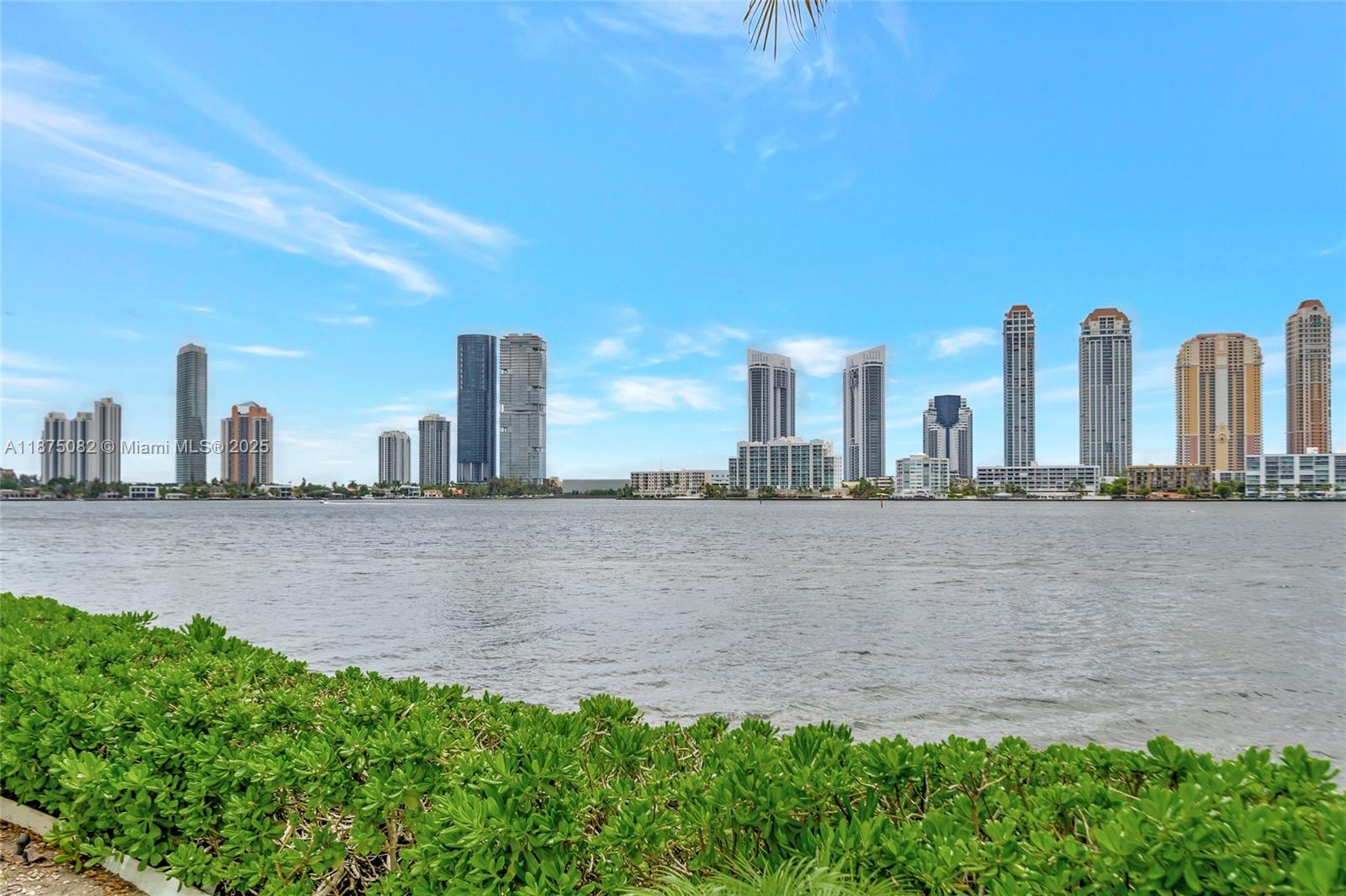 ISLAND ESTATES - Residential