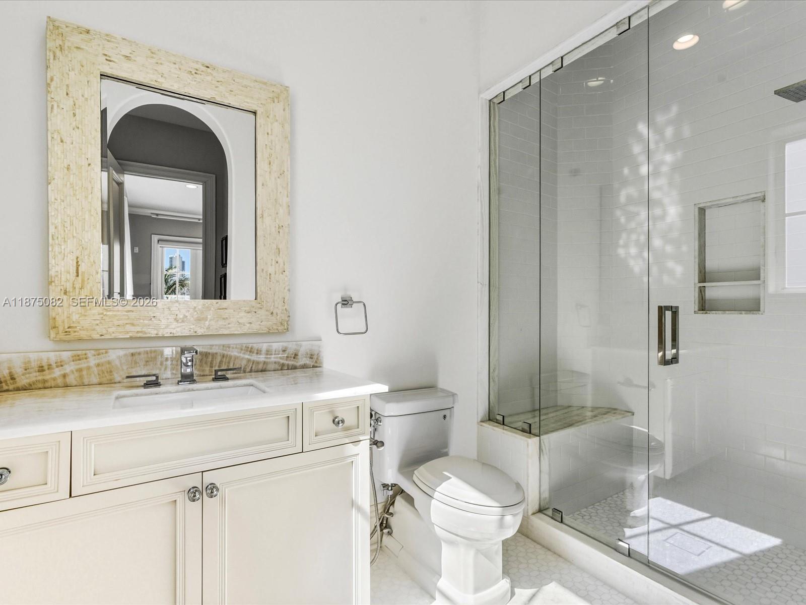 ISLAND ESTATES - Residential