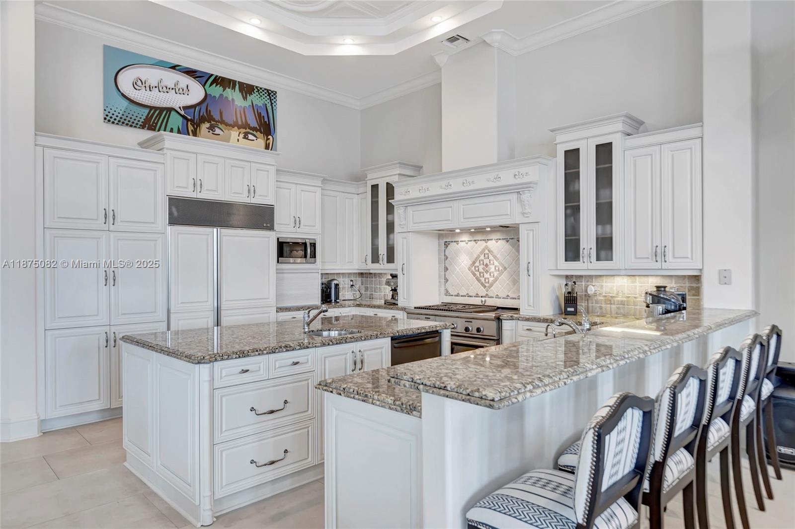 ISLAND ESTATES - Residential