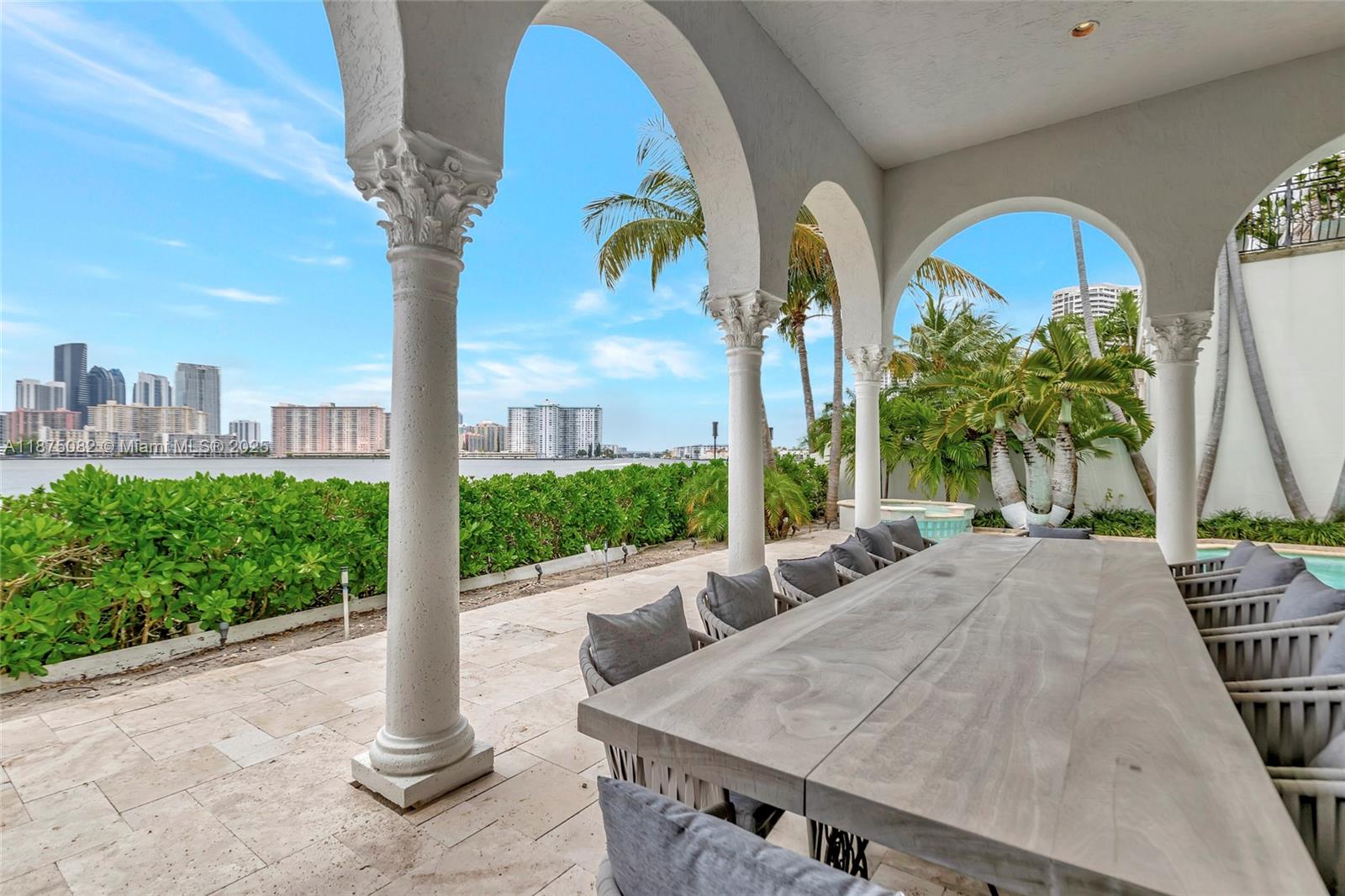ISLAND ESTATES - Residential
