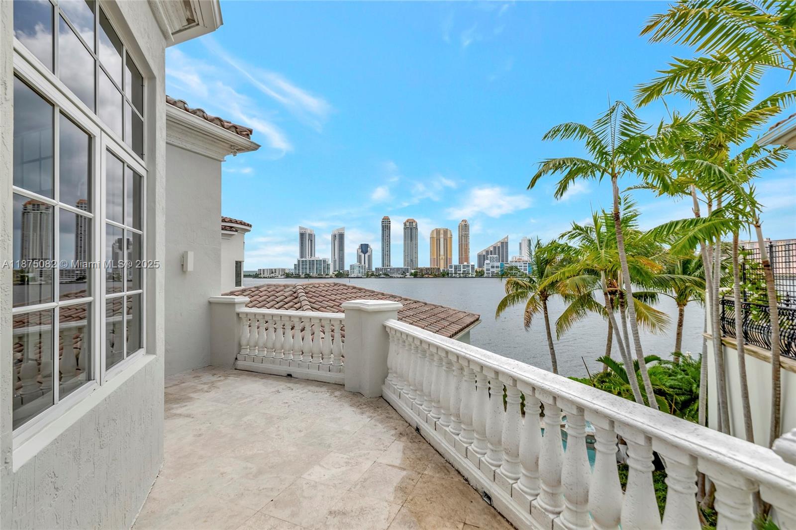 ISLAND ESTATES - Residential