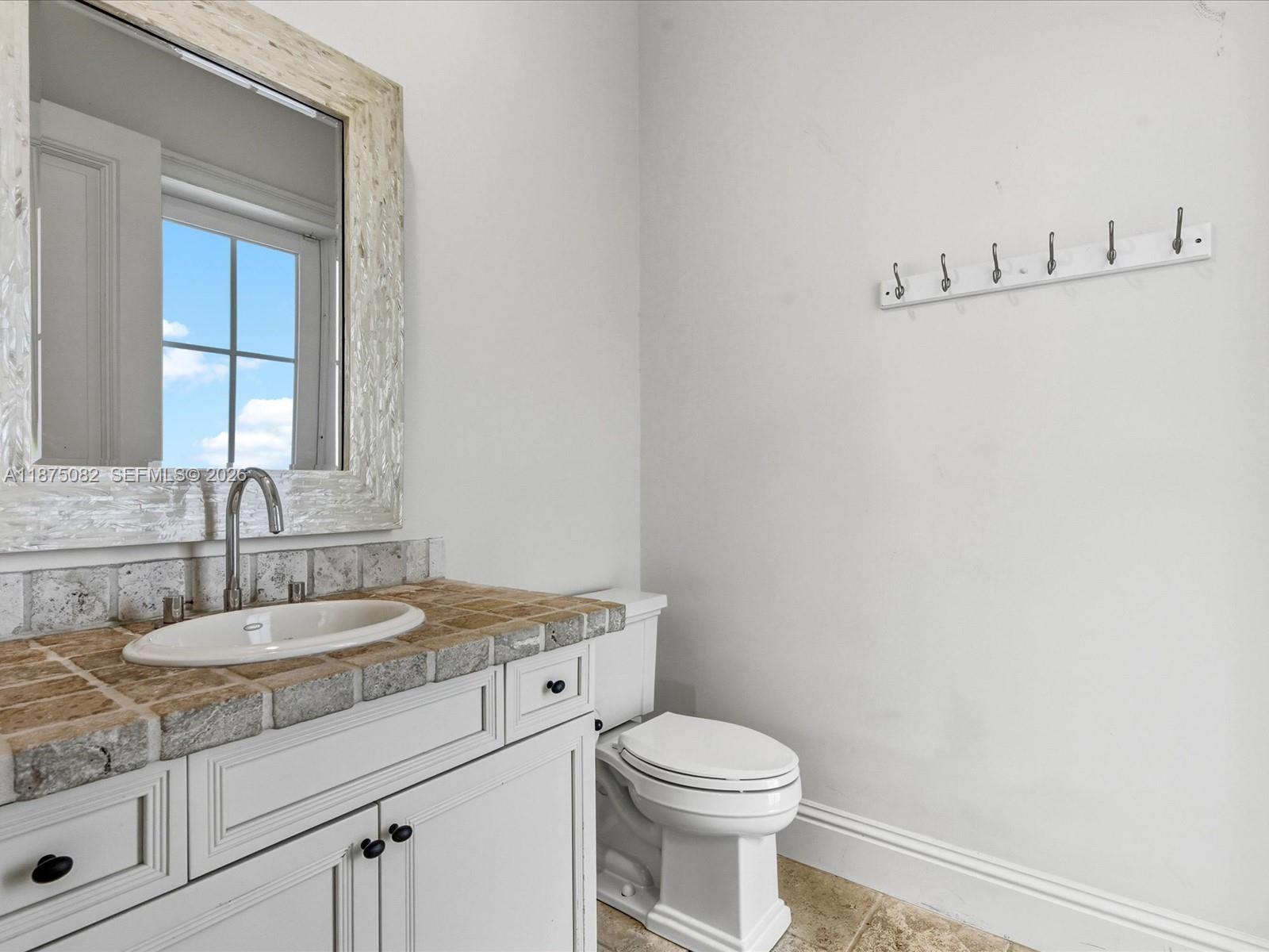 ISLAND ESTATES - Residential