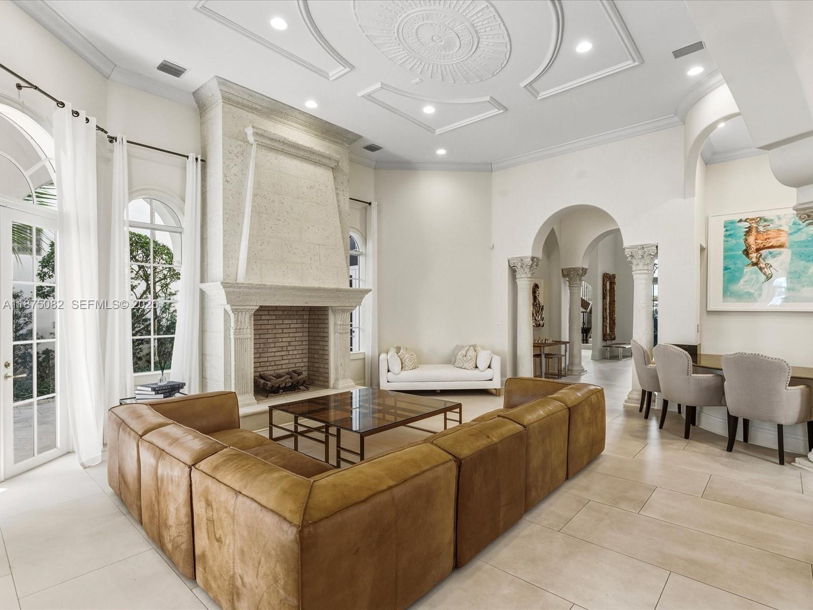 ISLAND ESTATES - Residential