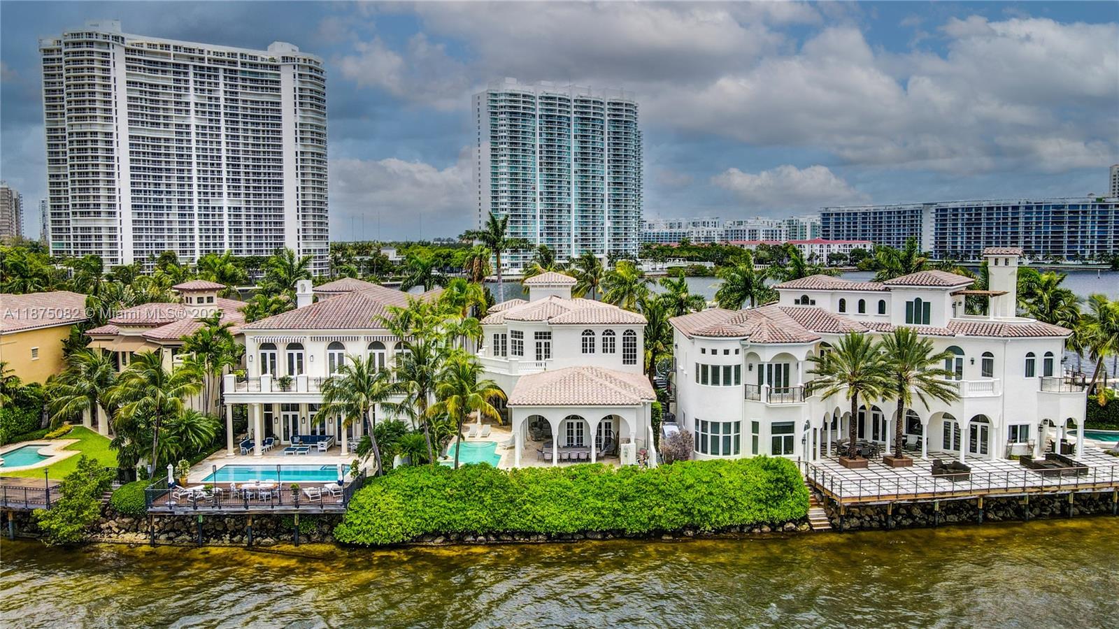 ISLAND ESTATES - Residential
