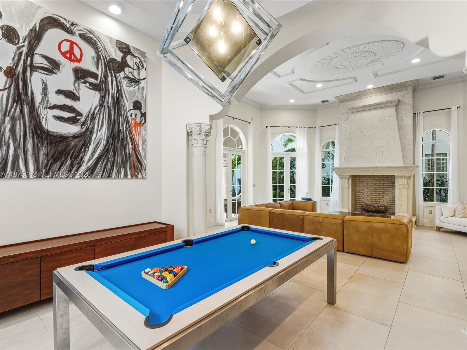 ISLAND ESTATES - Residential