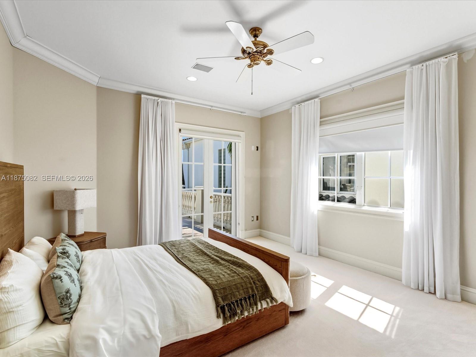 ISLAND ESTATES - Residential