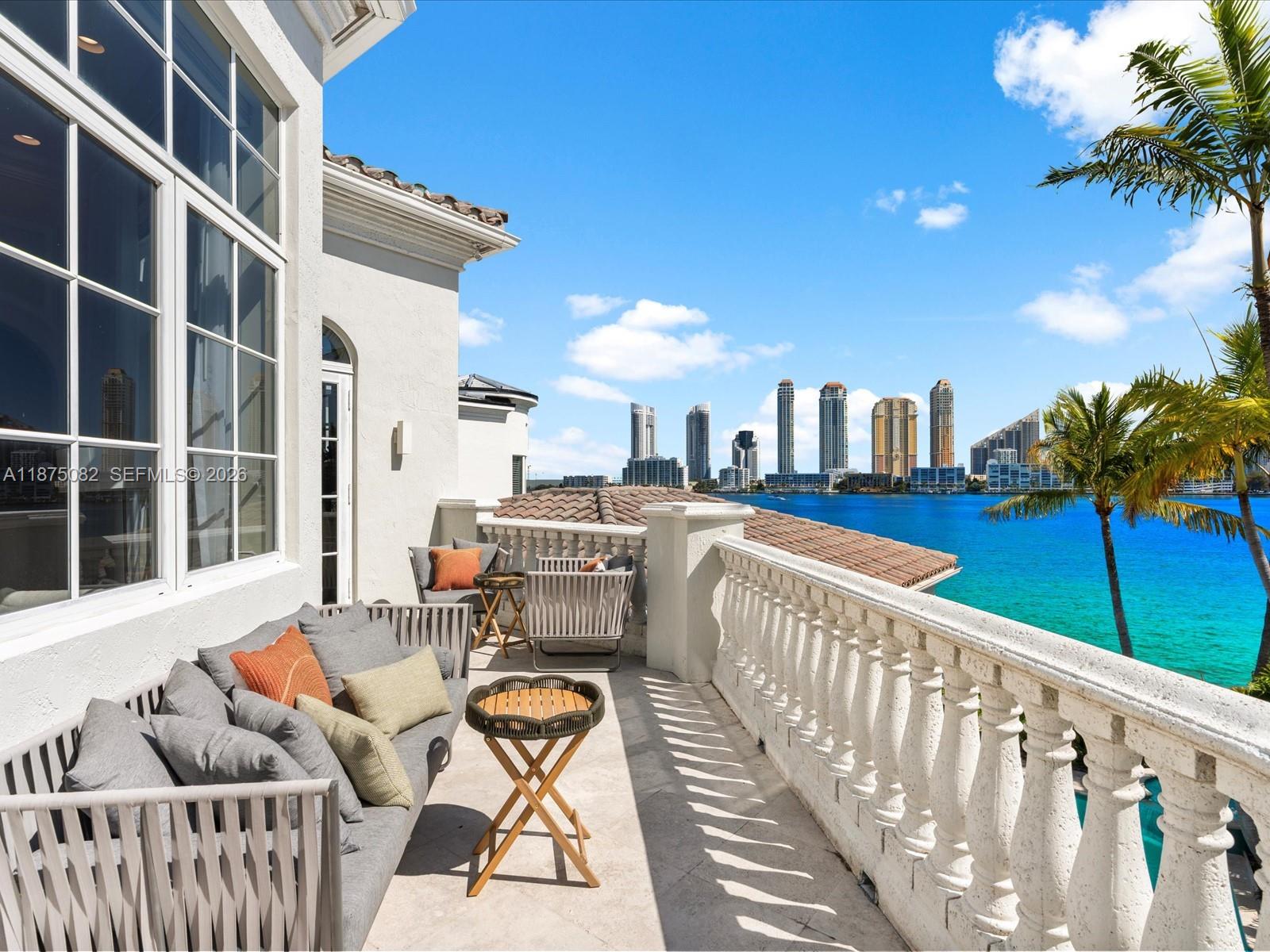 ISLAND ESTATES - Residential