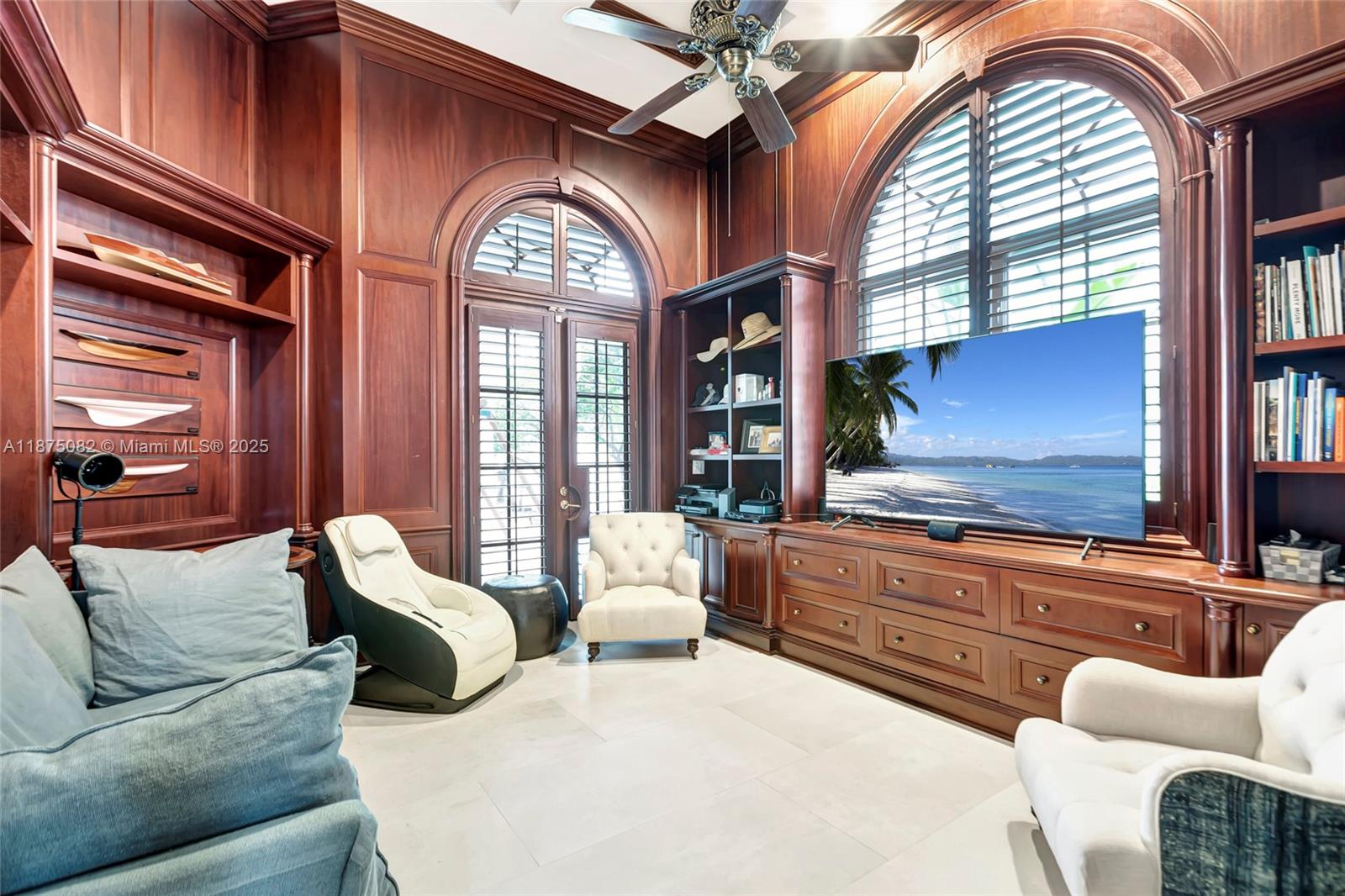 ISLAND ESTATES - Residential