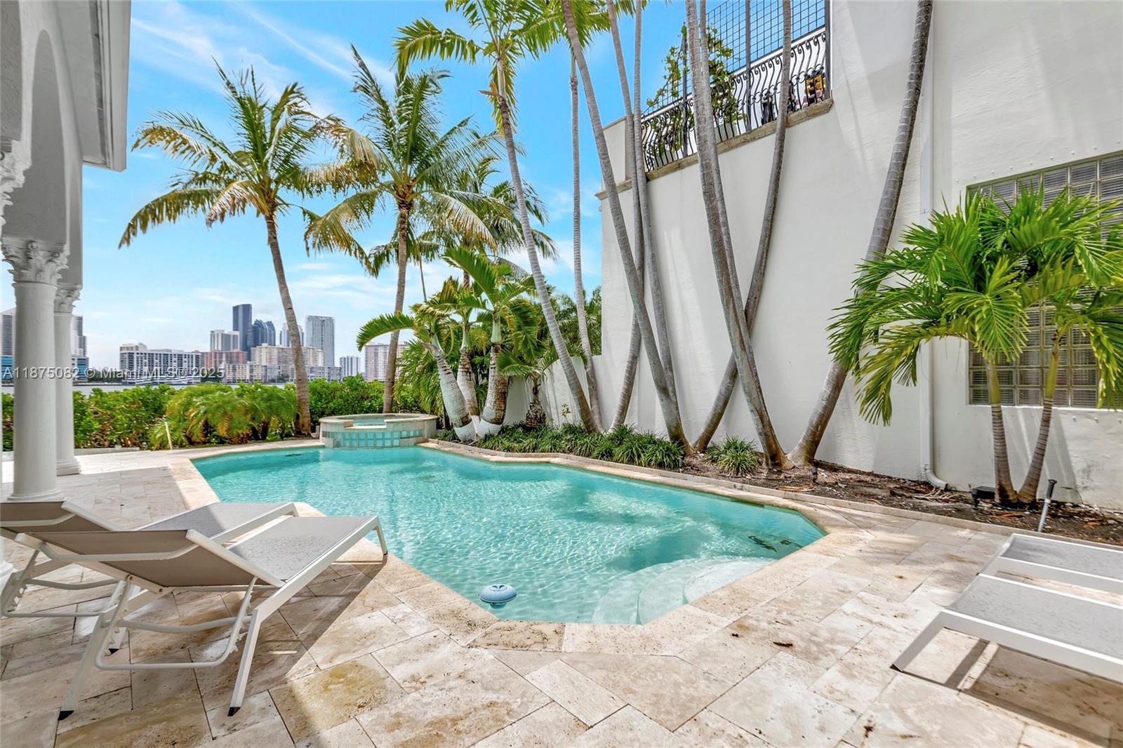 ISLAND ESTATES - Residential