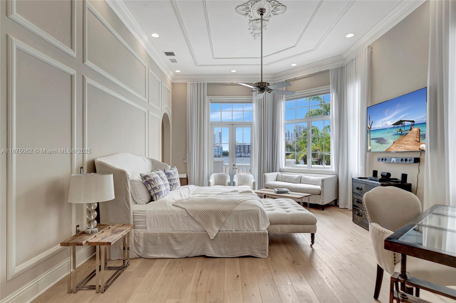 ISLAND ESTATES - Residential