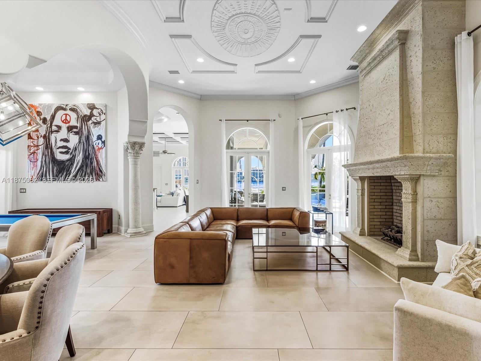 ISLAND ESTATES - Residential