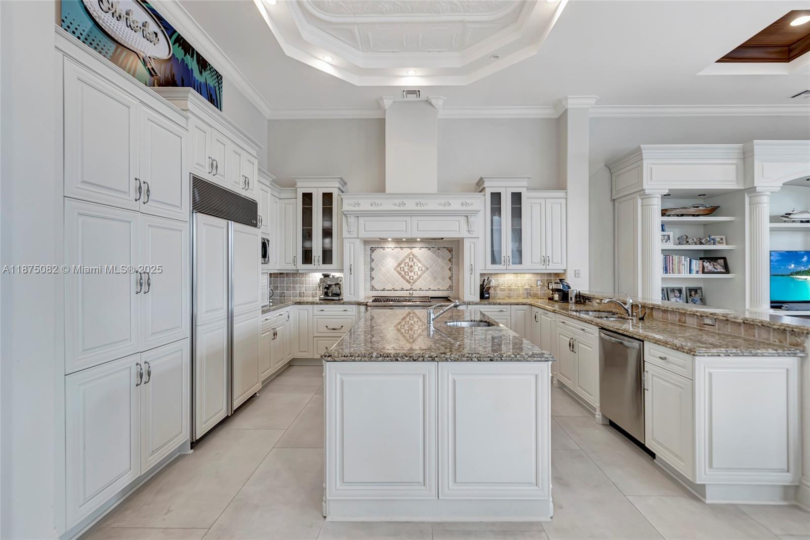 ISLAND ESTATES - Residential