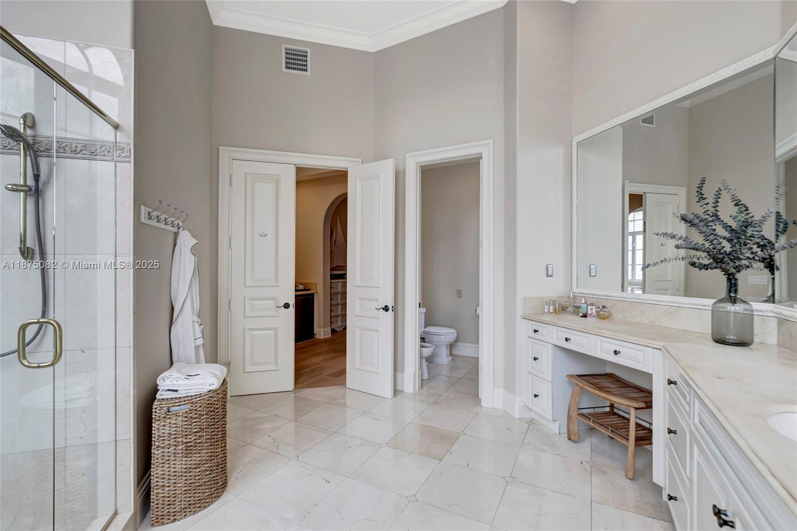 ISLAND ESTATES - Residential