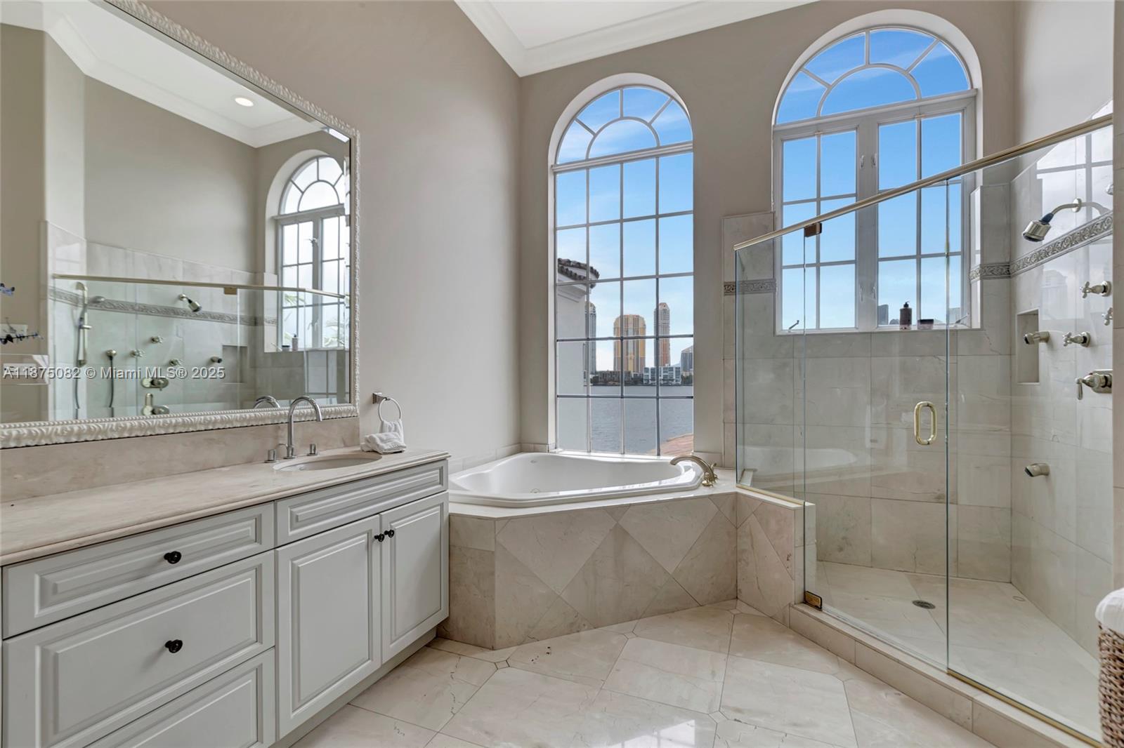 ISLAND ESTATES - Residential