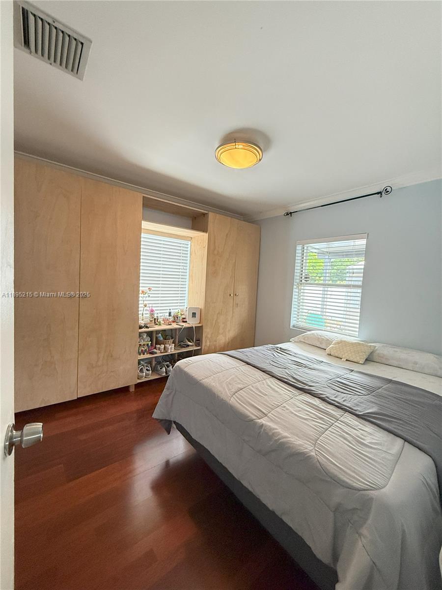 SOUTH HOLLYWOOD AMD PLAT - Residential