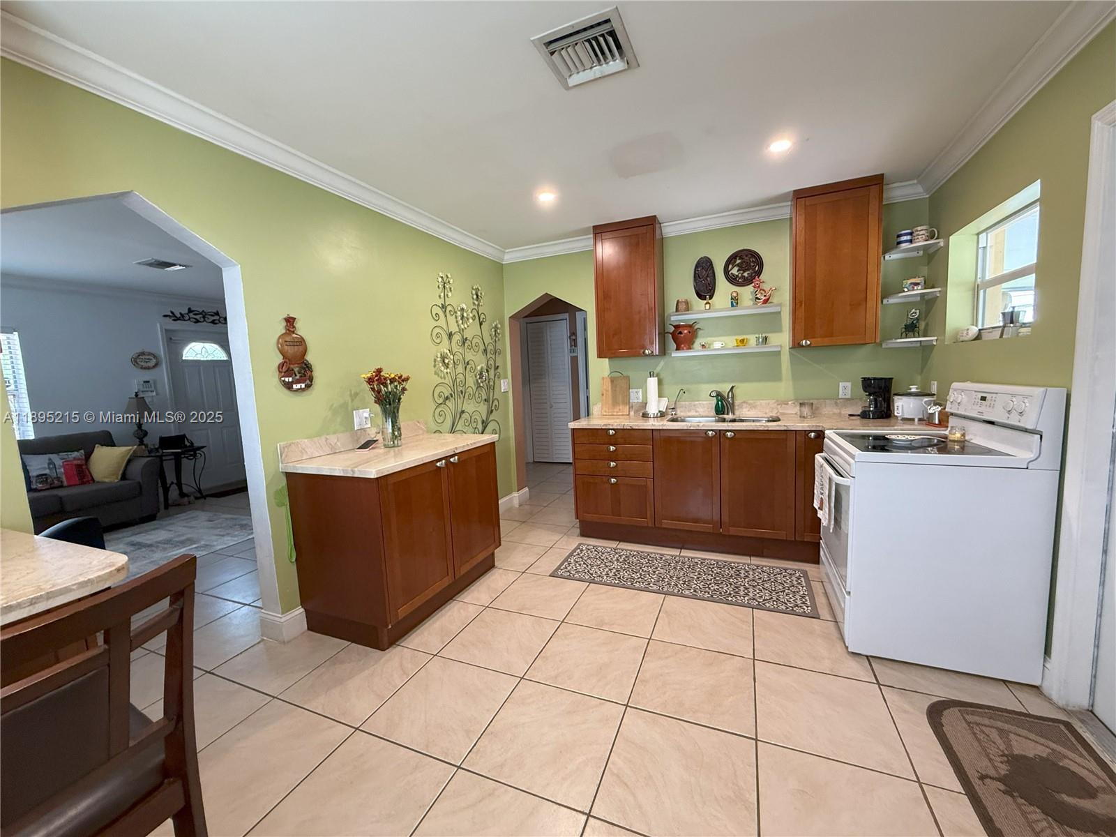 SOUTH HOLLYWOOD AMD PLAT - Residential