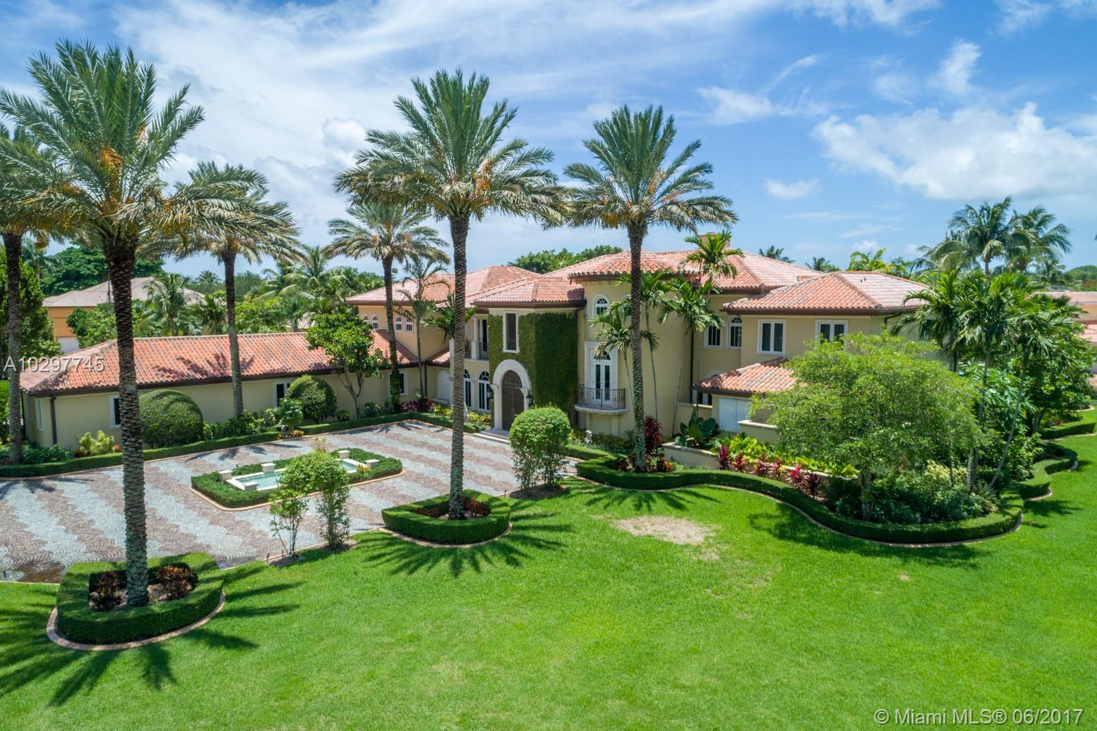 LOS PINOS - Residential