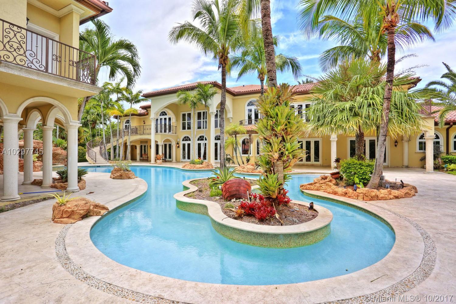 LOS PINOS - Residential