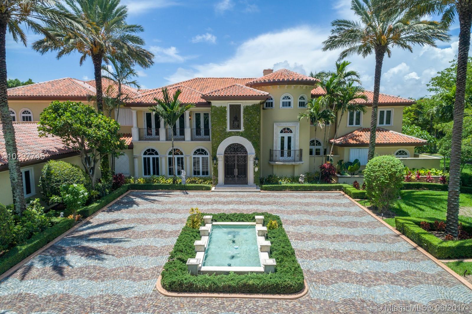 LOS PINOS - Residential