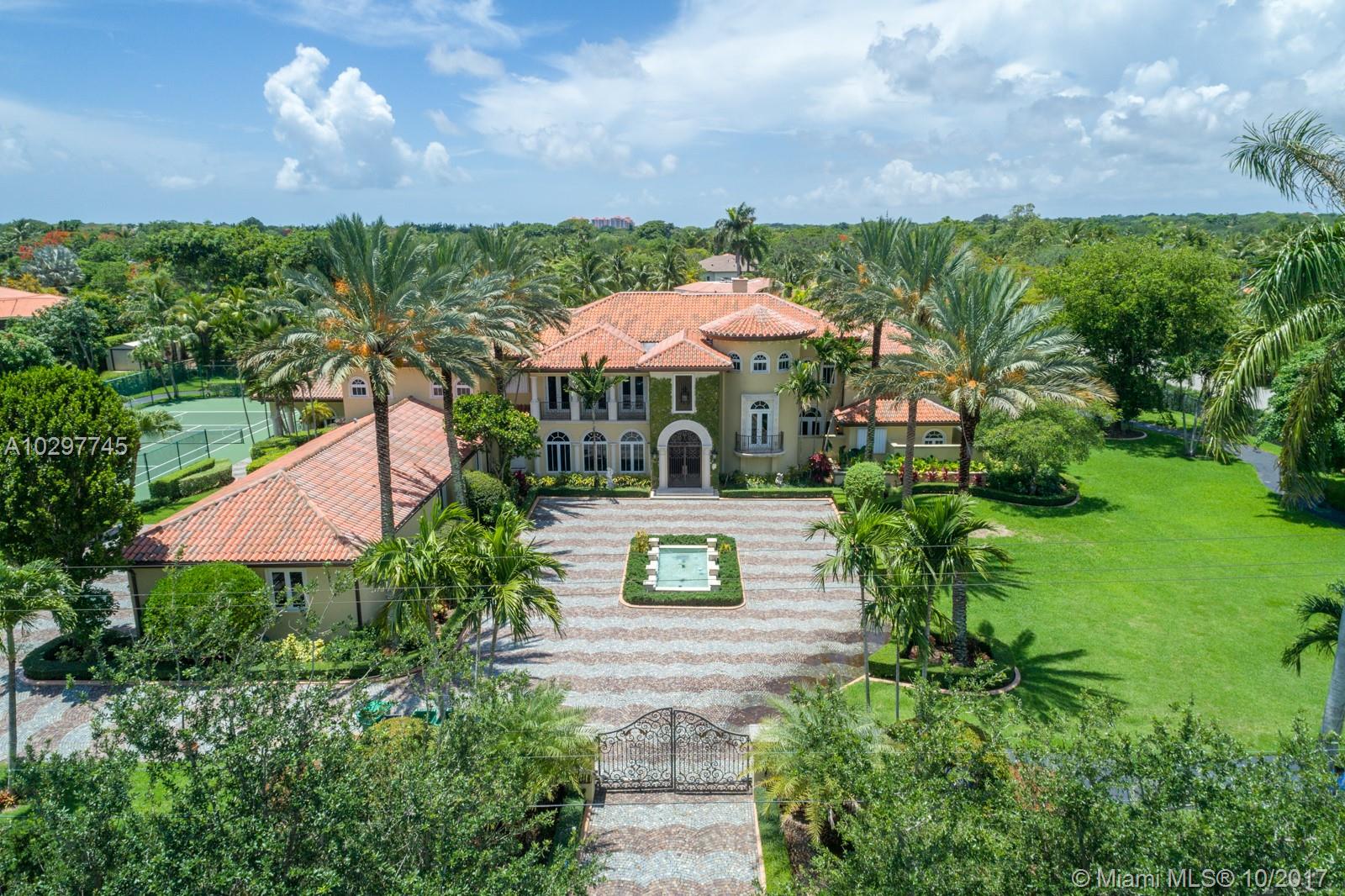 LOS PINOS - Residential