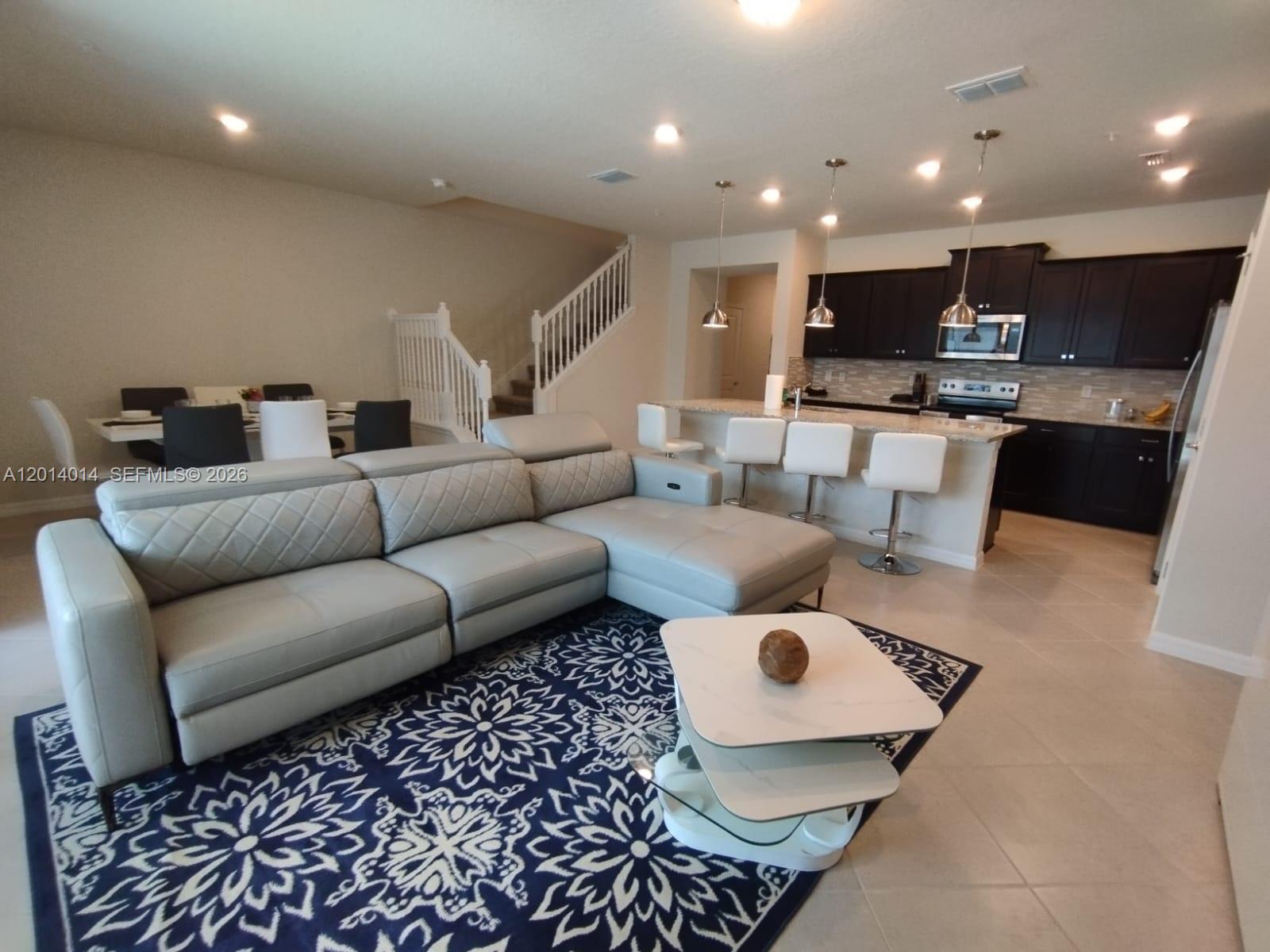 WINDSOR CAY PHASE 1 PB 80 - Residential