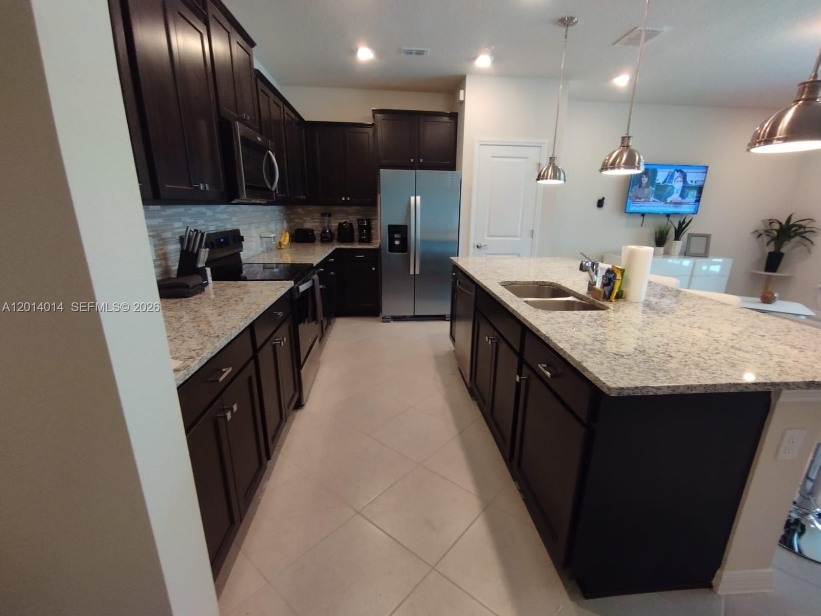 WINDSOR CAY PHASE 1 PB 80 - Residential