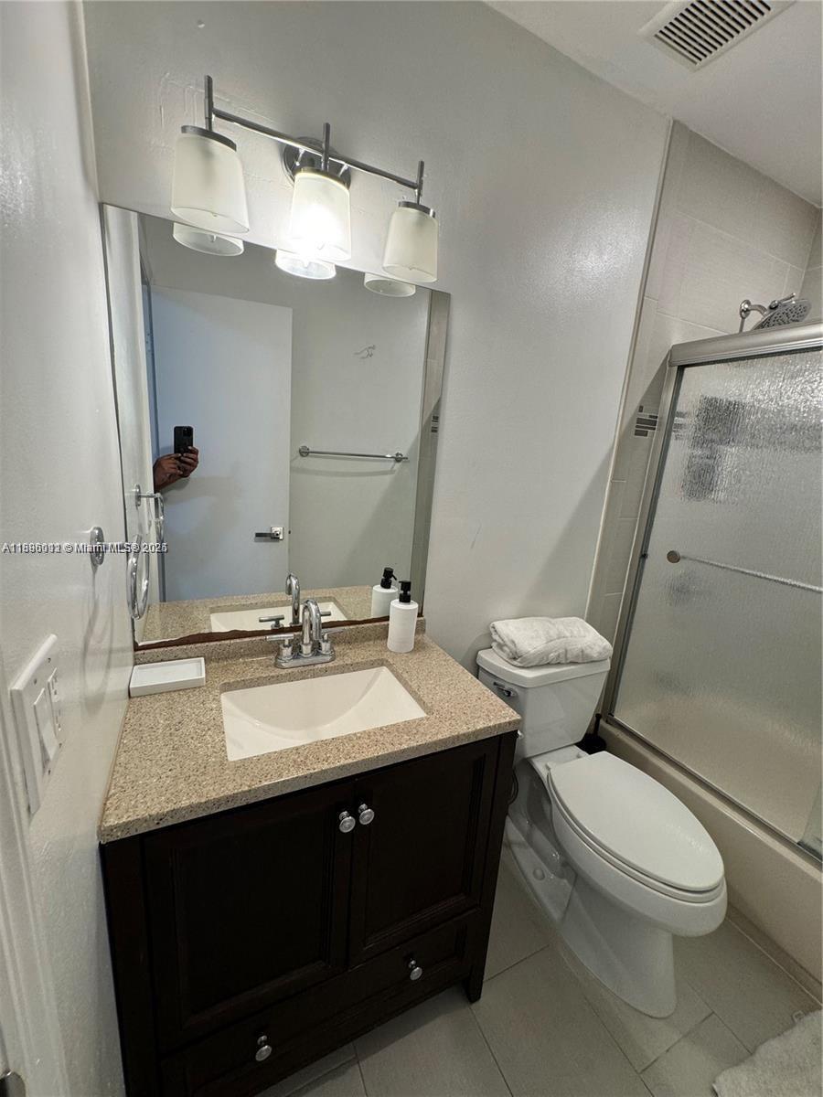 PEMBROKE LAKES SOUTH - Residential