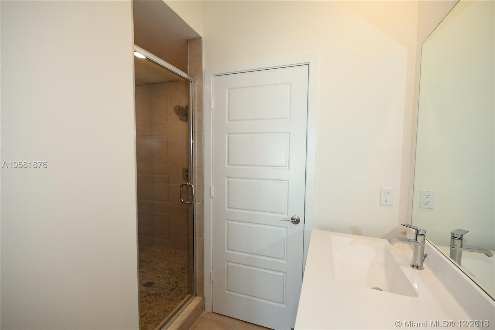 Urbana - Residential Lease