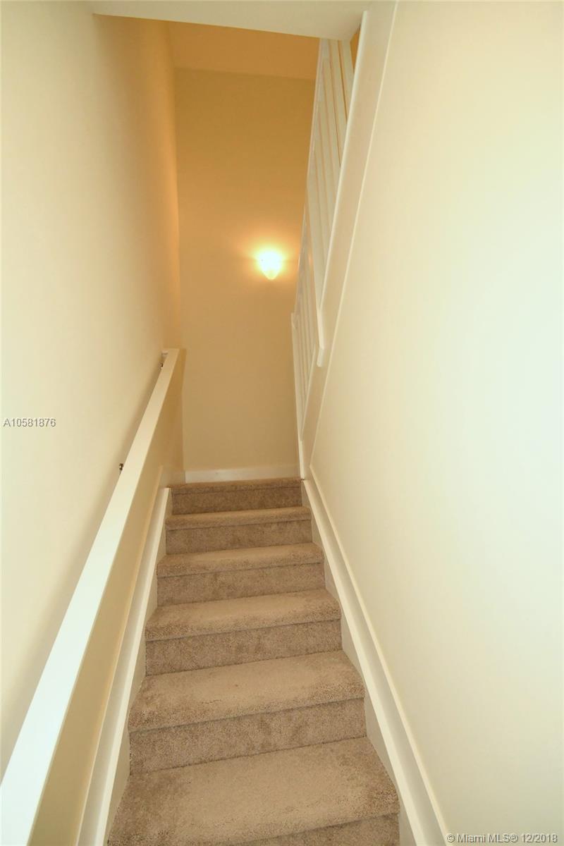 Urbana - Residential Lease