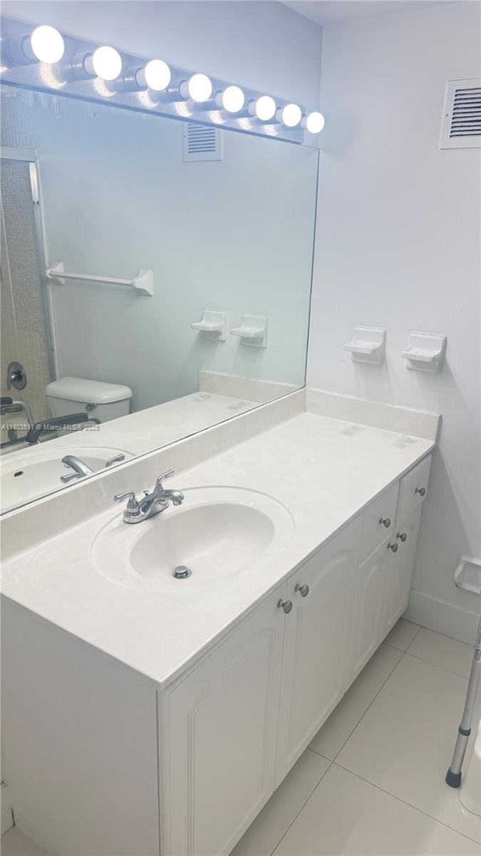 MIRADOR 1200 CONDO - Residential