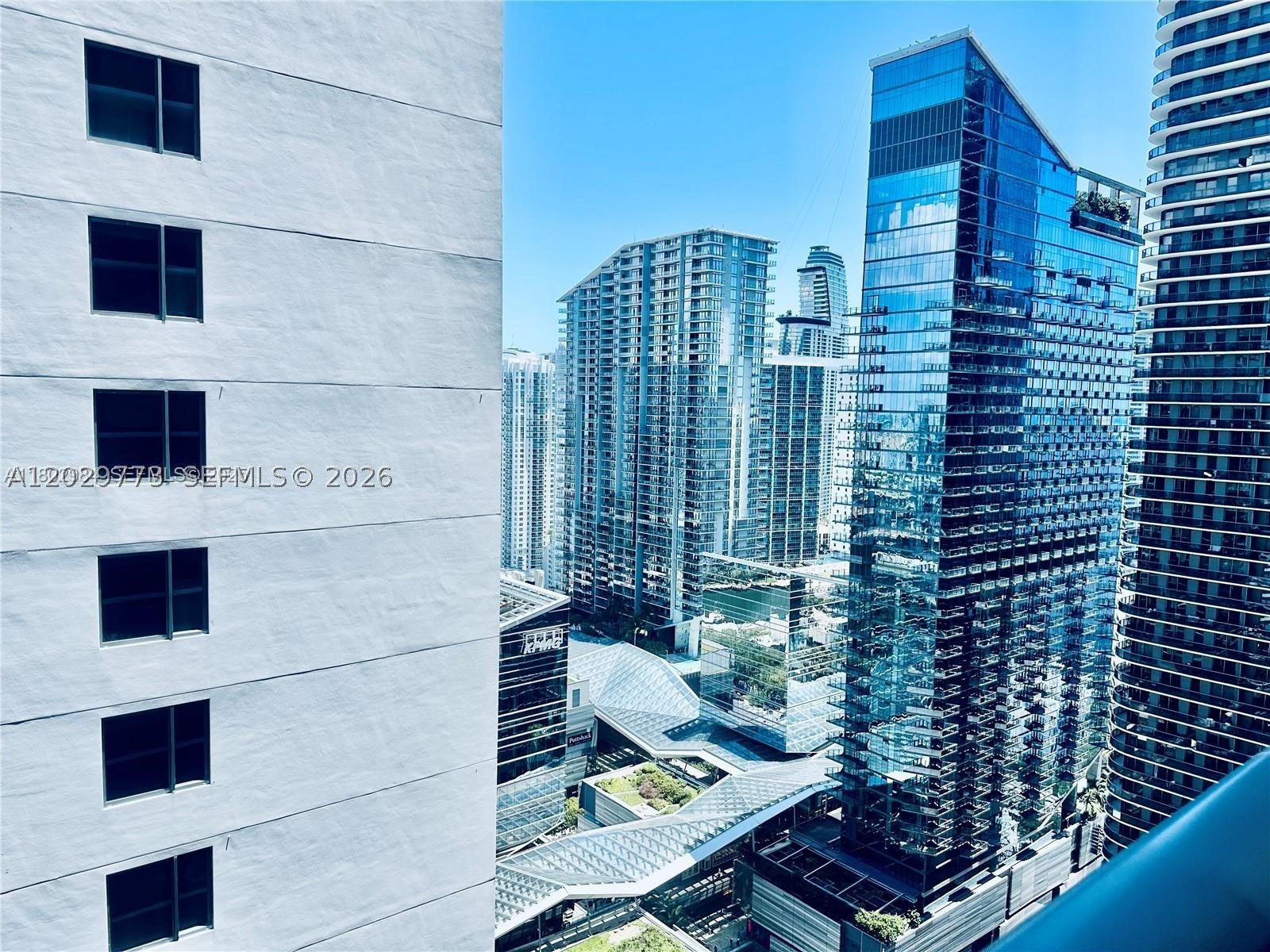 55 SW 9th St 3409