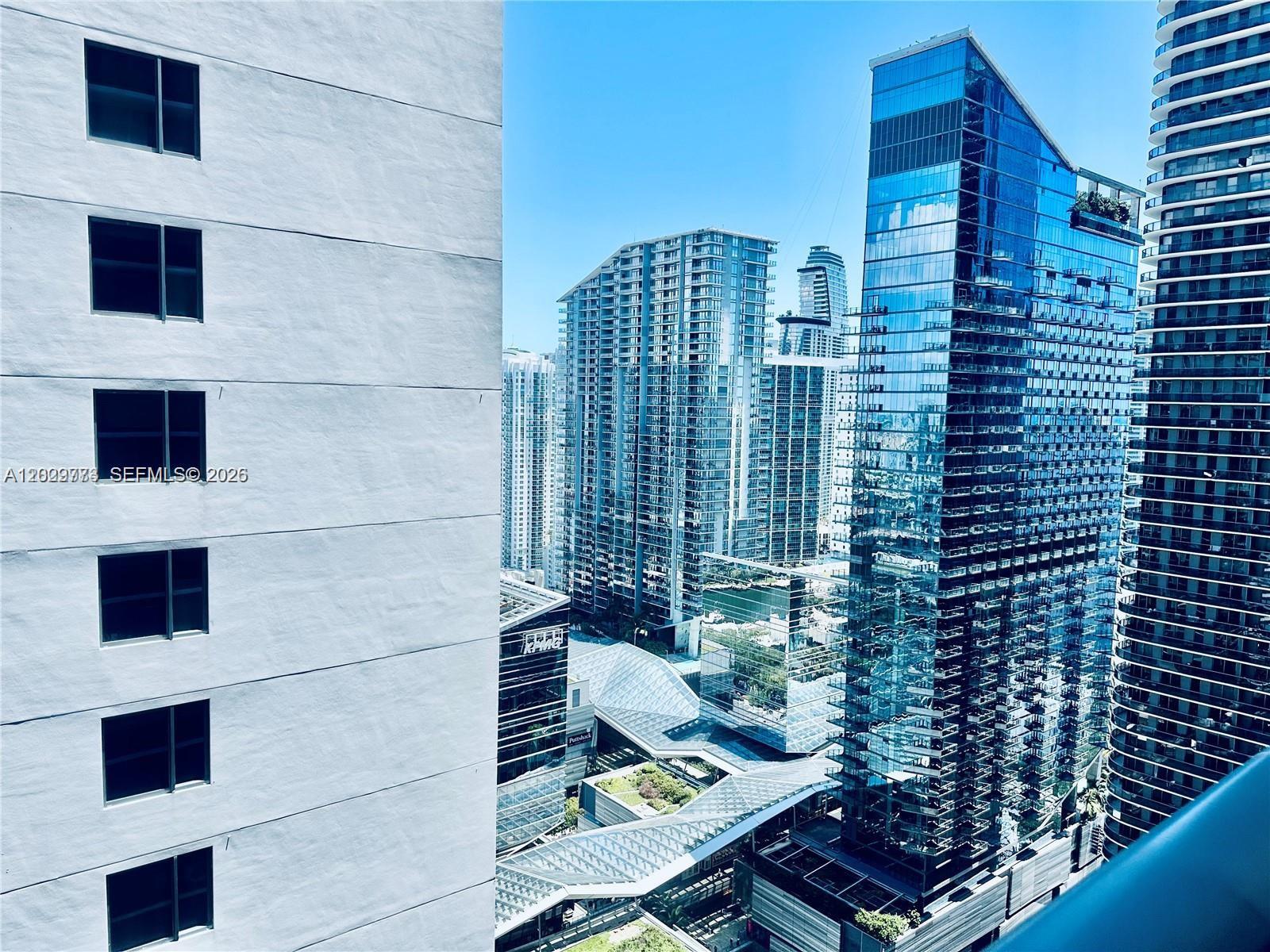 55 SW 9th St 3409