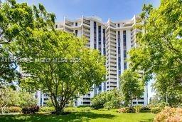 THE TOWERS OF QUAYSIDE CO - Residential