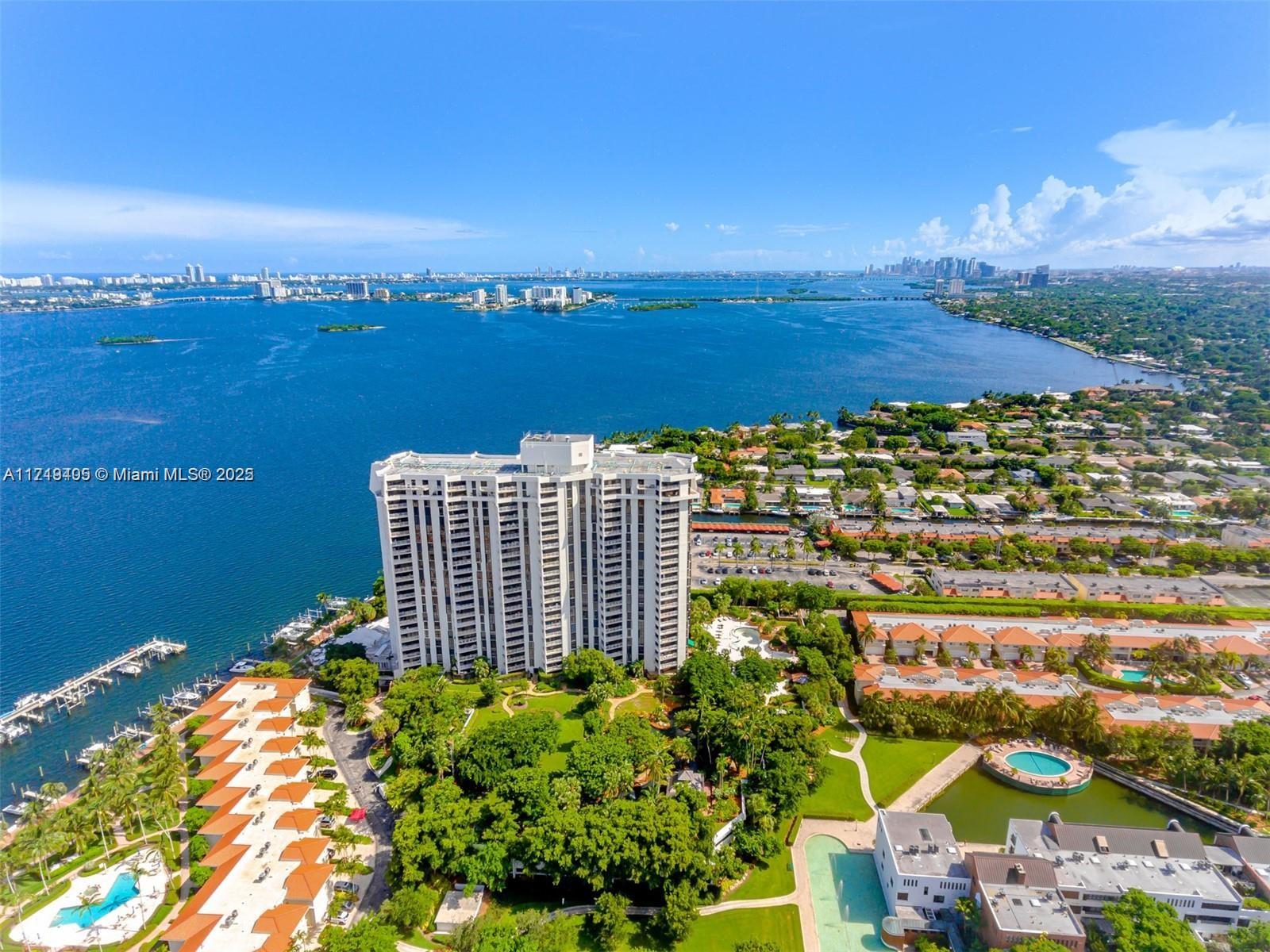 THE TOWERS OF QUAYSIDE CO - Residential