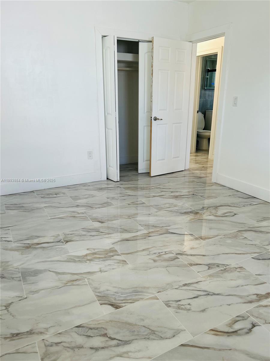 PALMLAND ESTATES - Residential Lease