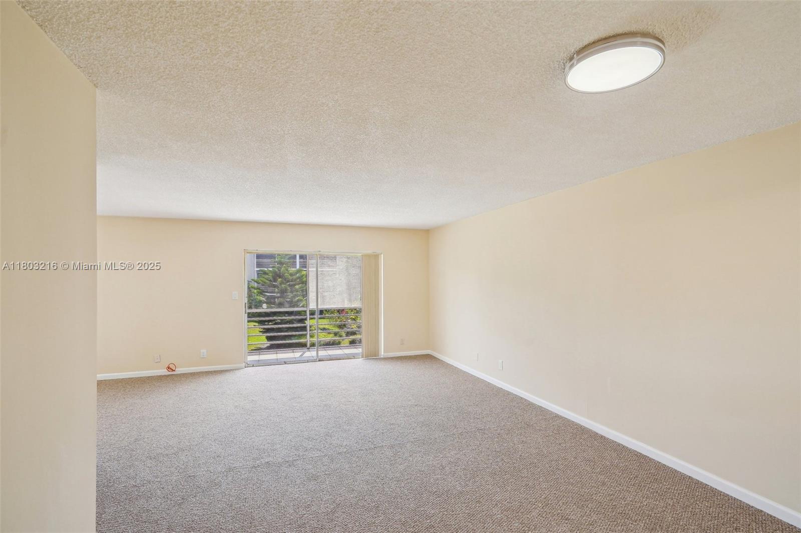 LAS VISTAS P-R IN INVERRA - Residential