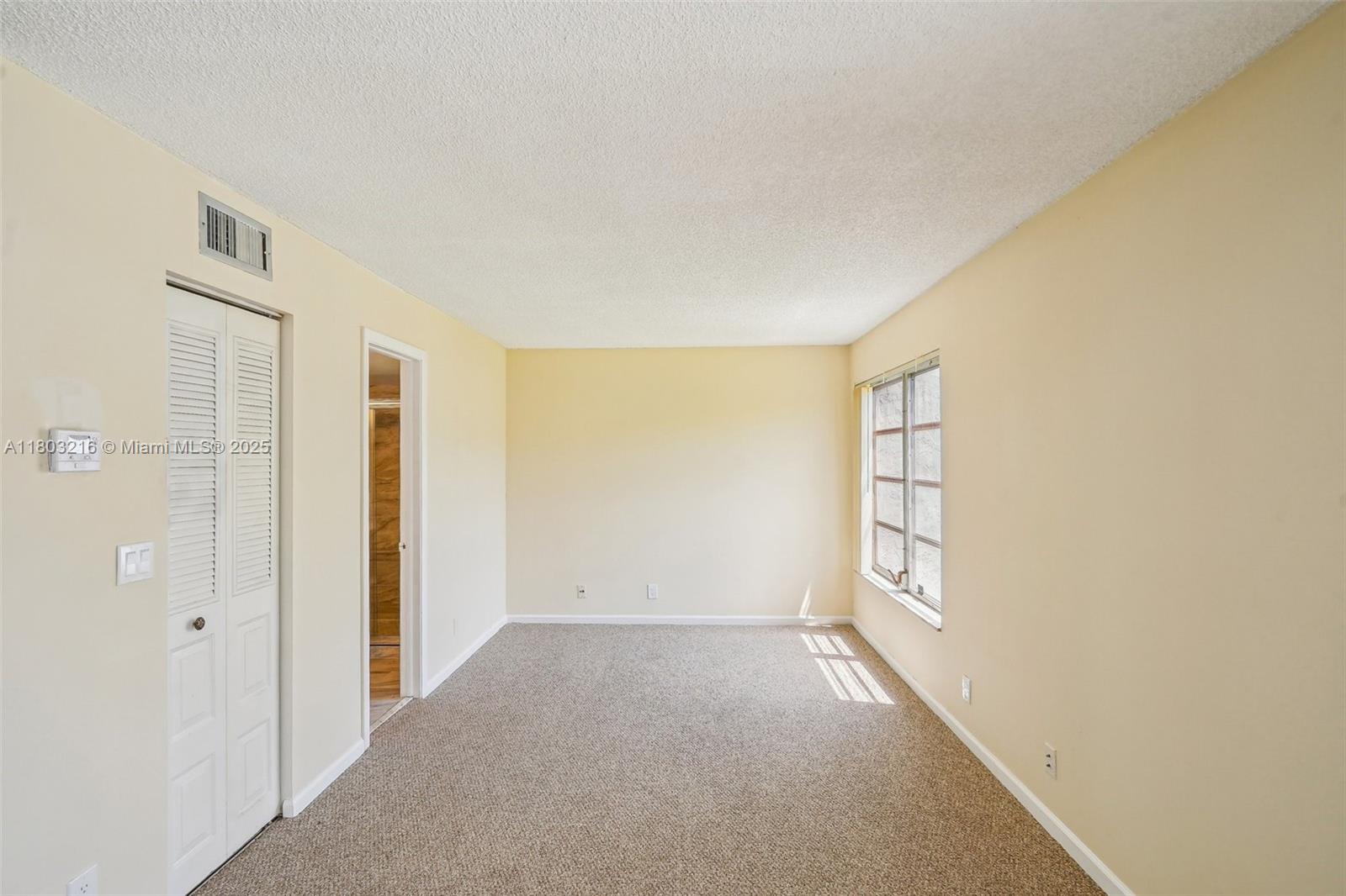 LAS VISTAS P-R IN INVERRA - Residential