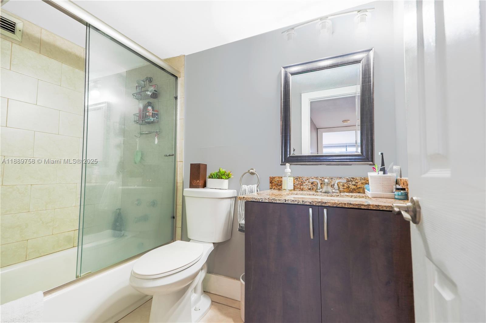 200 LESLIE CONDO - Residential Lease