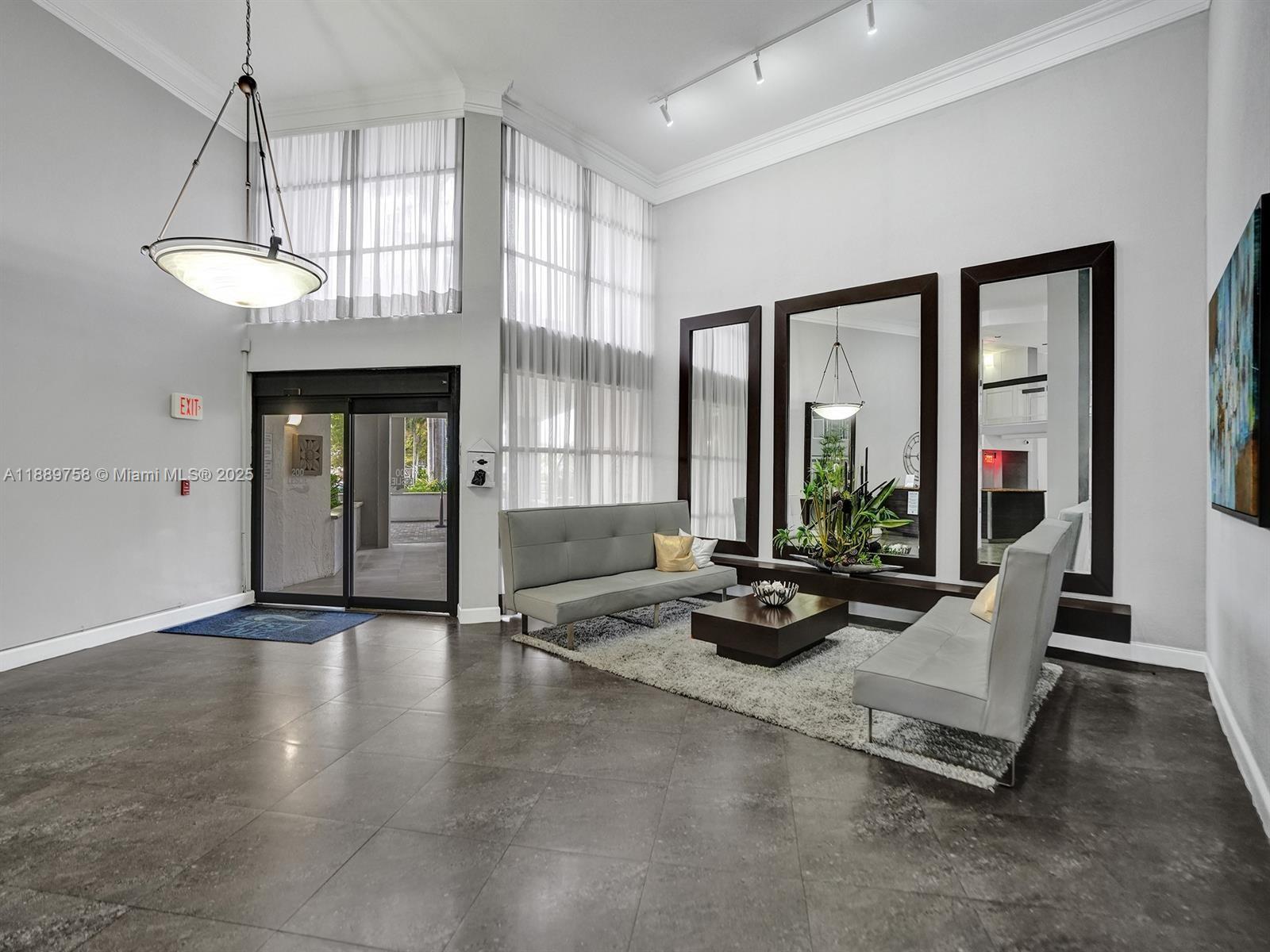 200 LESLIE CONDO - Residential Lease