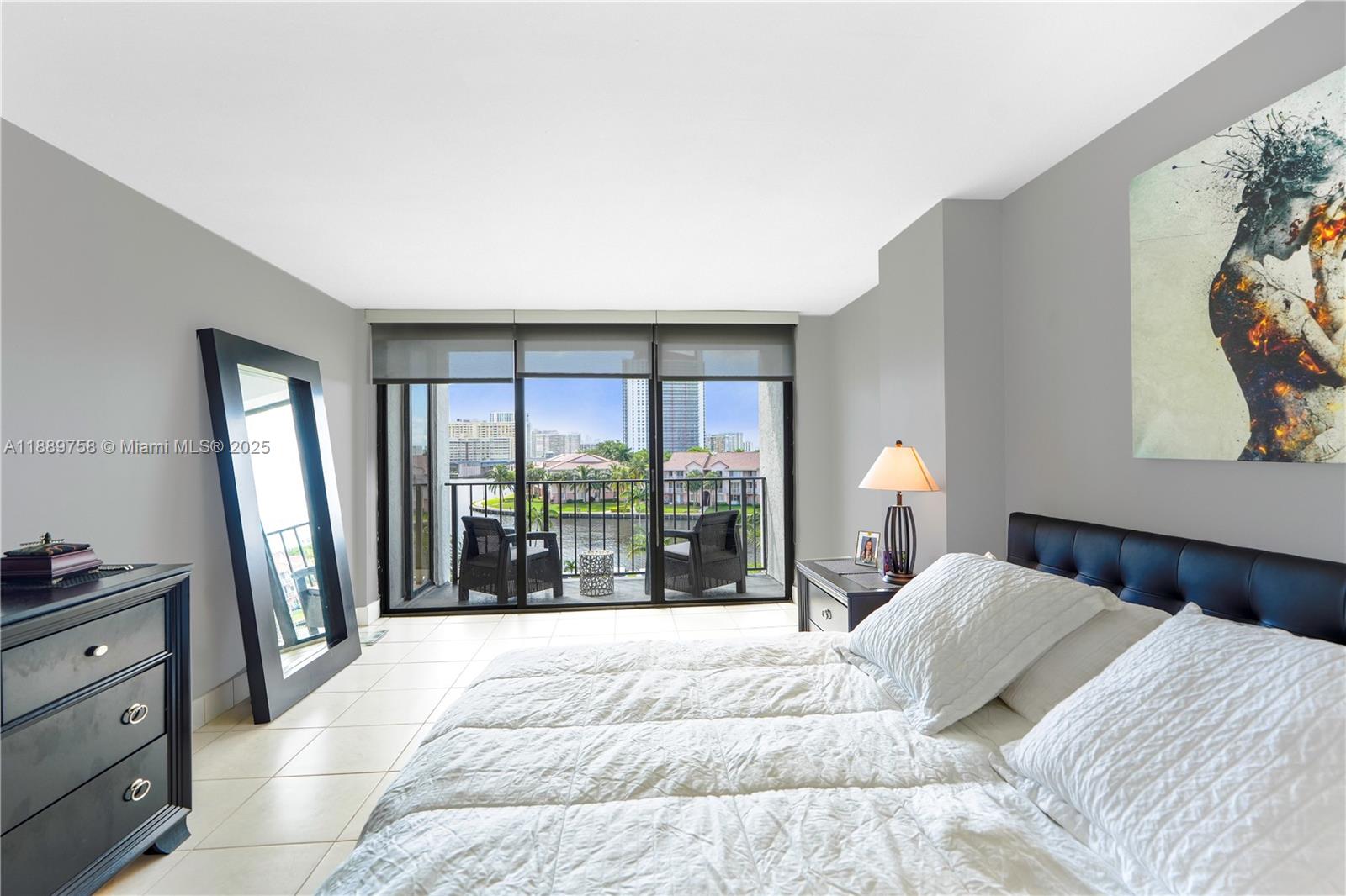 200 LESLIE CONDO - Residential Lease