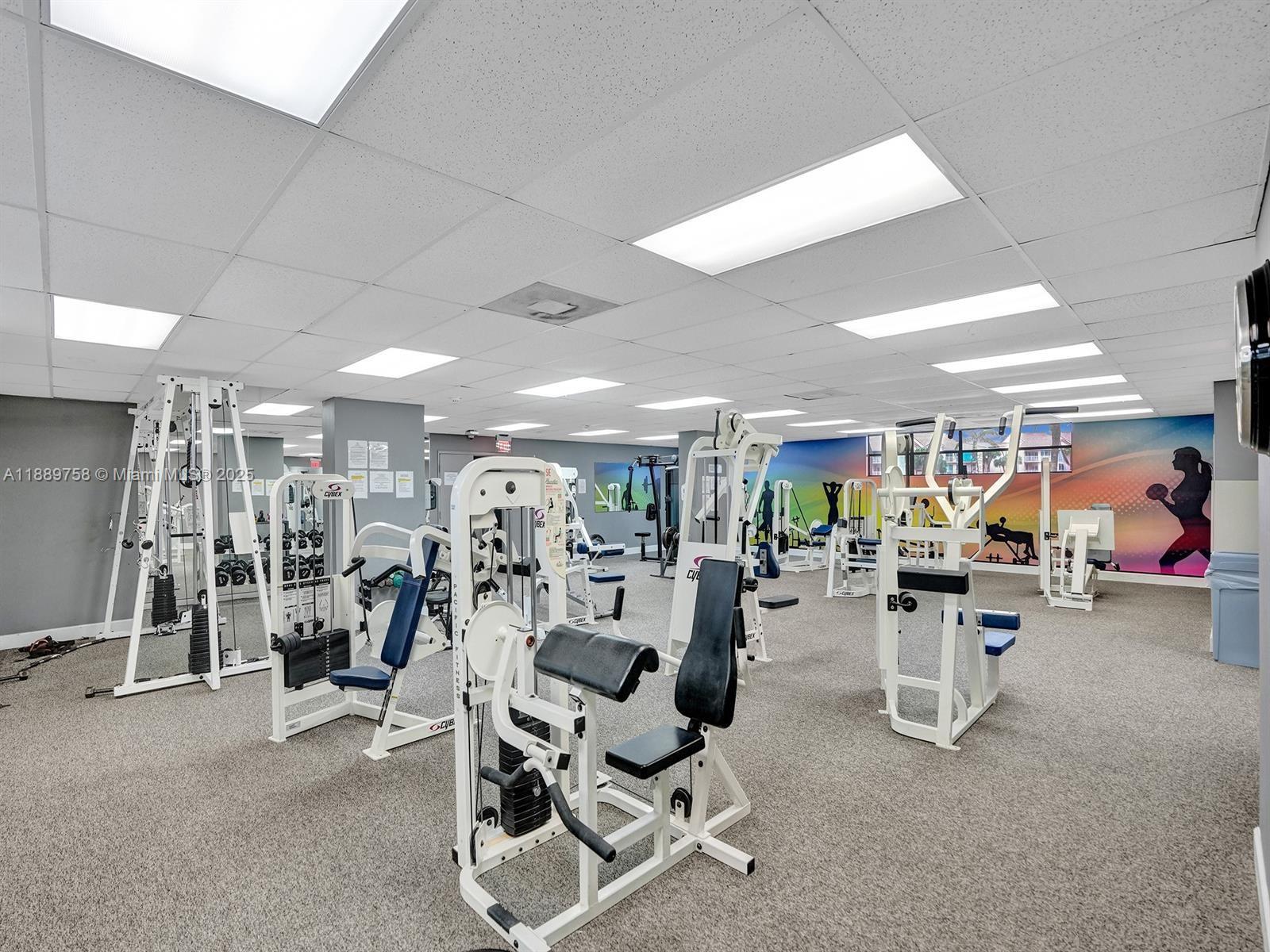 200 LESLIE CONDO - Residential Lease