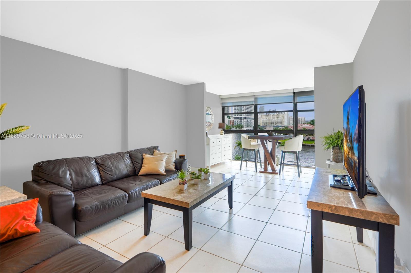200 LESLIE CONDO - Residential Lease
