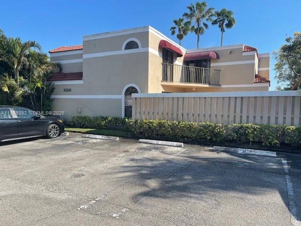 Photo of 3955 Village Dr #D, Delray Beach, FL 33445 (MLS # A11989392)