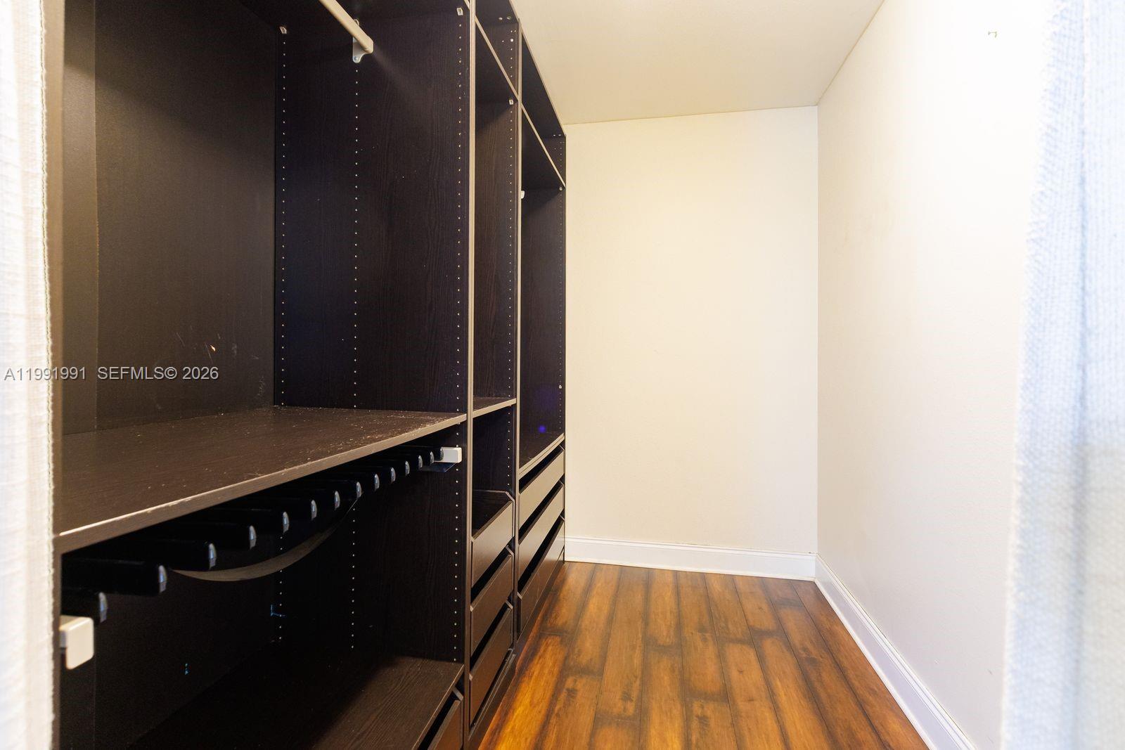 ARROWHEAD GOLF & TENNIS C - Residential