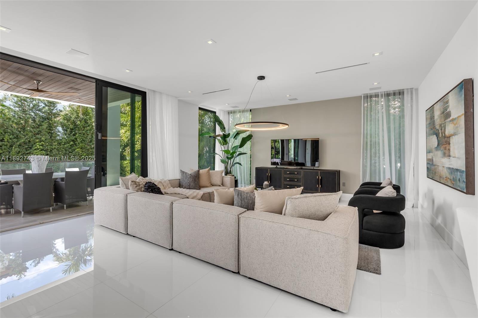 BAL HARBOUR RESIDENTIAL S - Residential Lease